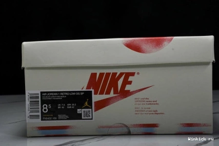 Room Home Trophy Low Jordan 1 OG Retro 1029